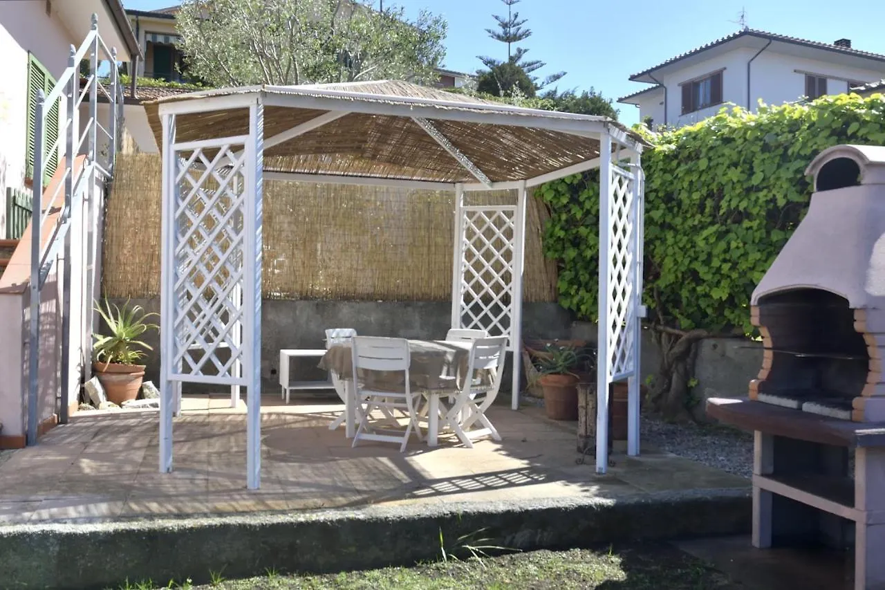 Villa Fiore Apartments Portoferraio 0*,  Italy